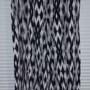 Torrid Black and White Ikat Pencil Skirt